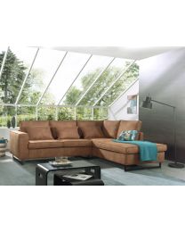 Canapé D'angle En Couleur Mocca Avec Coussins Inclus